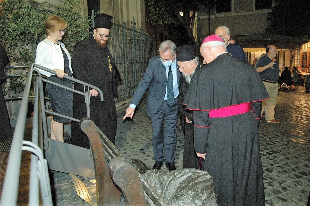 Der Ökumenische Patriarch Bartholomäus I. zu Besuch in Sant'Egidio kurz vor dem Friedenstreffen 